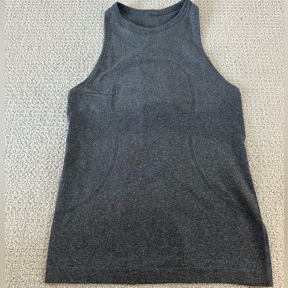 Women’s heather grey lulu lemon tank top